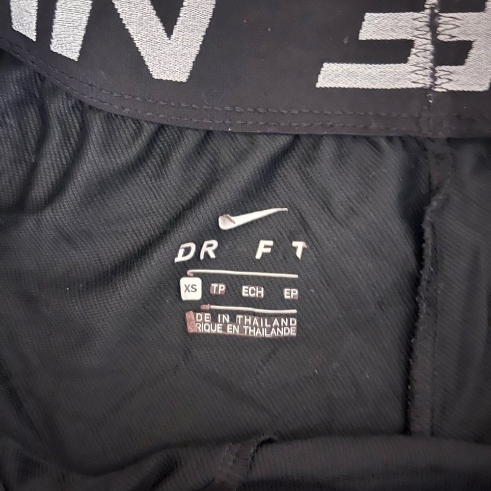 straight black nike shorts - Picture 3 of 4
